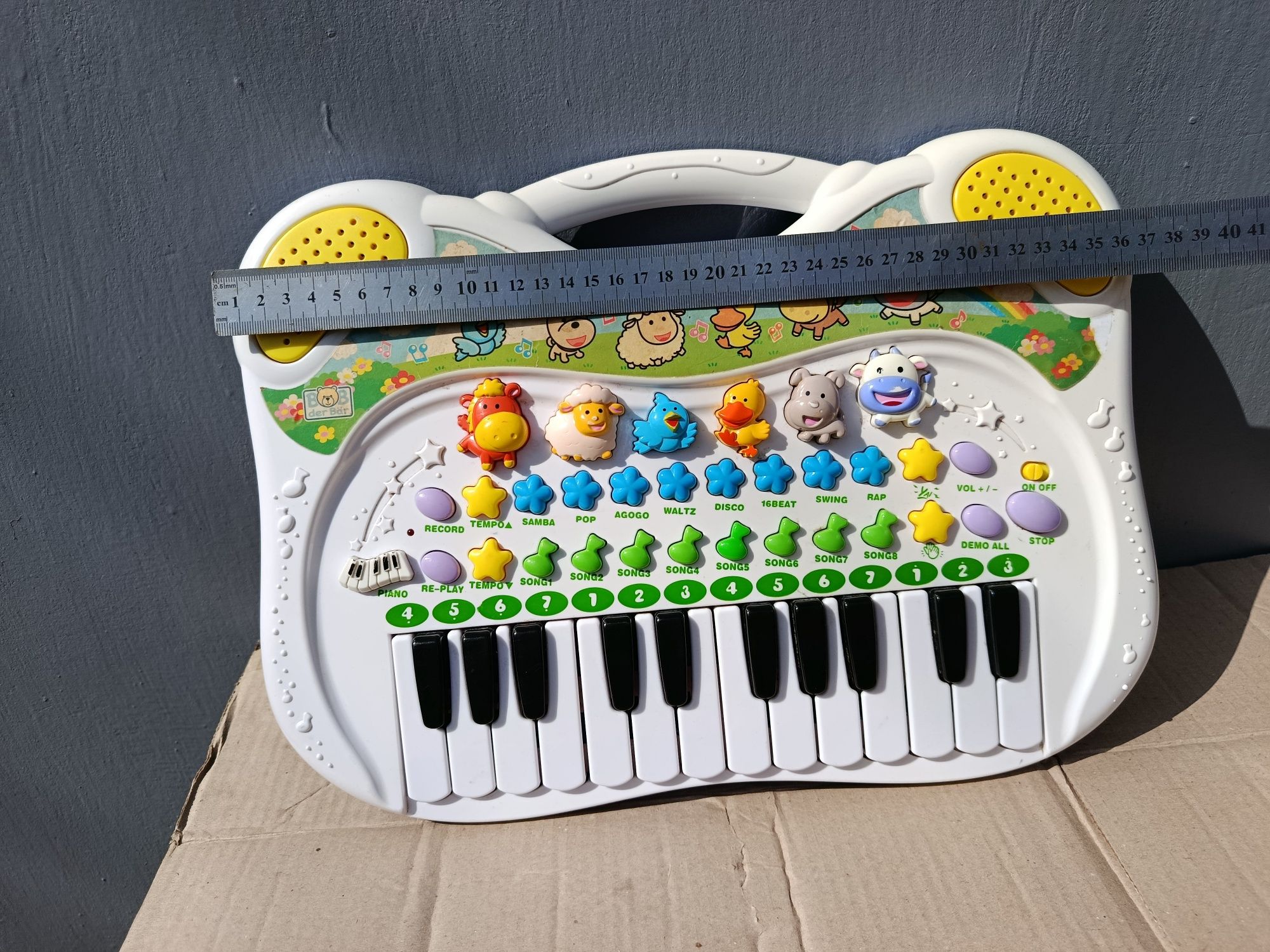 Развивающая музыкальная игрушка пианино