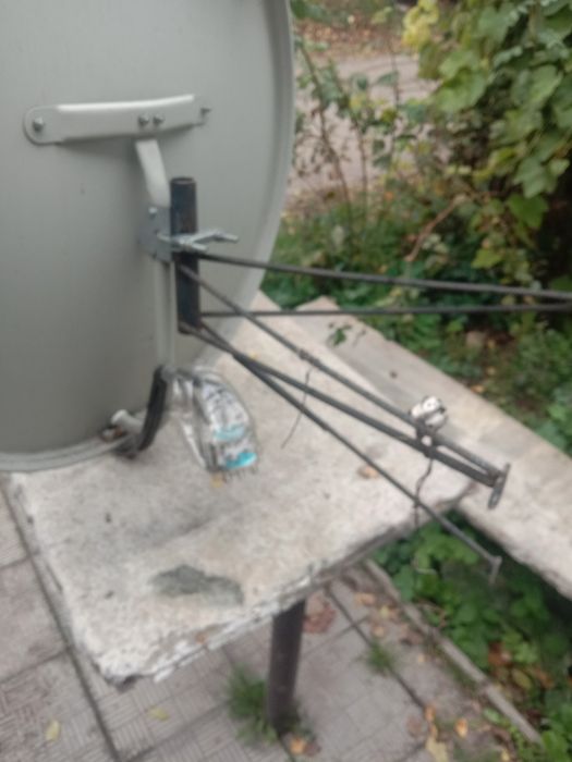 Тарелка на три головки + два тюнериа + кронштейн.