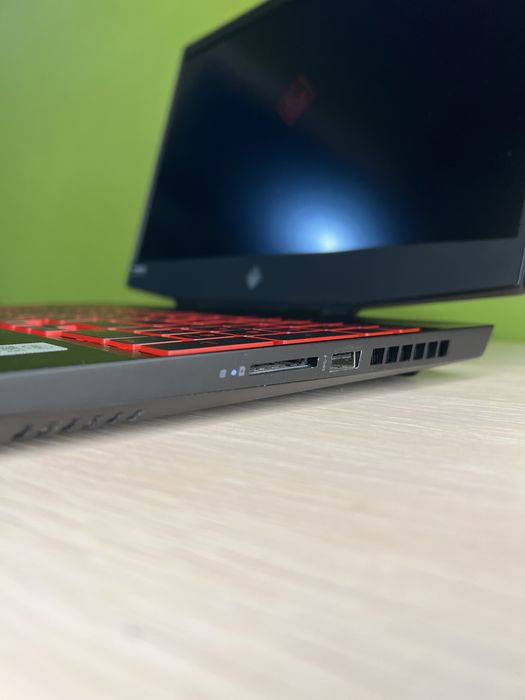 Ігровий ноутбук HP OMEN 15, i5+ RTX 2060