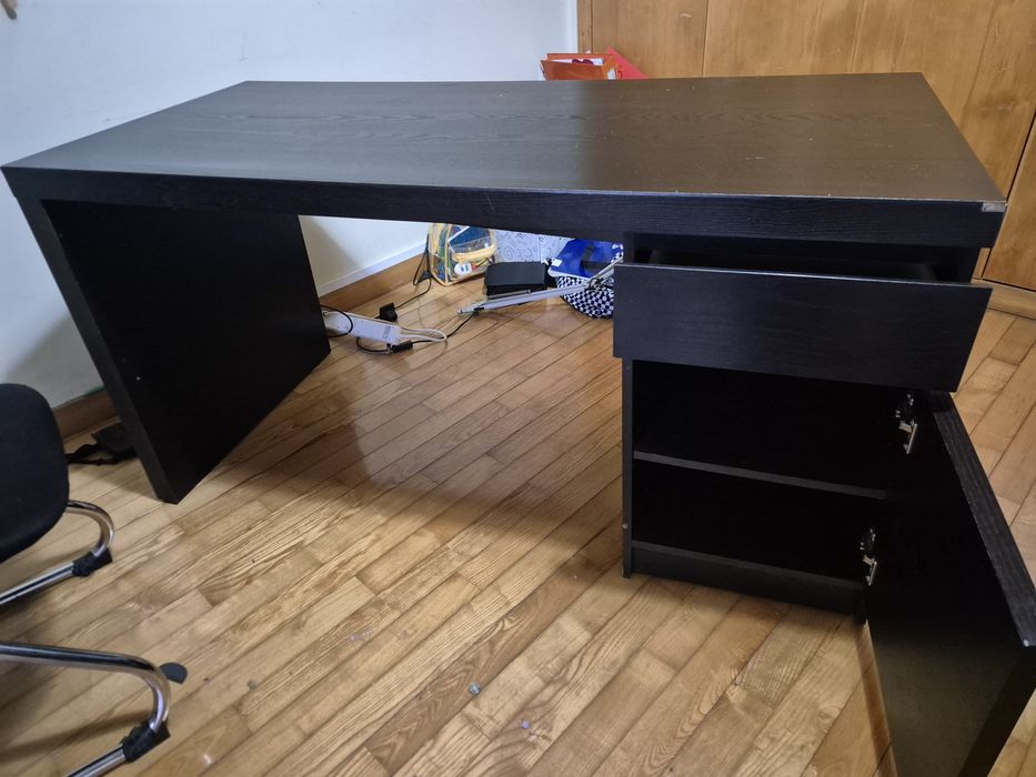Secretária IKEA MALM