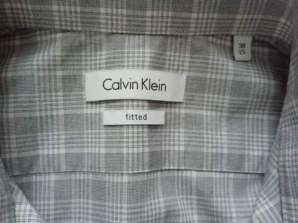 świetna koszula Calvin Klein fitted , super stan