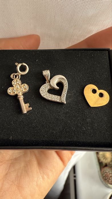 Zawieszka na łańcuszek bransoletkę klucz serce stebrna