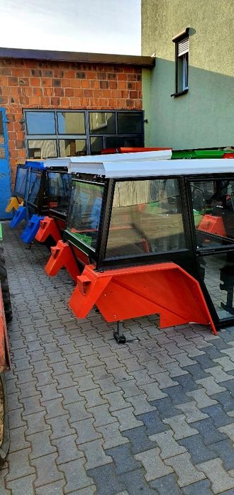 Kabina ciągnikowa C 330 C 360 Kabina c360 C-330 MF 255