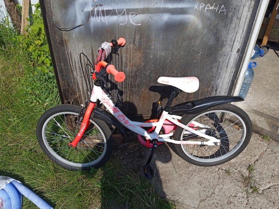 Велосипед  Giant Spelly с Алюминиевой рамой