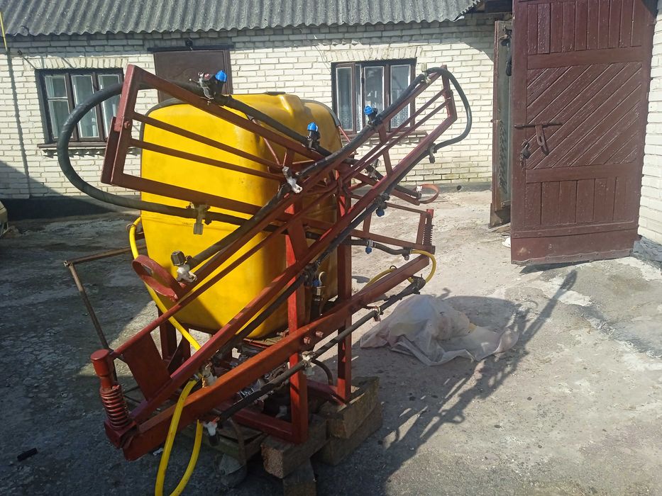 Оприскувач для трактора