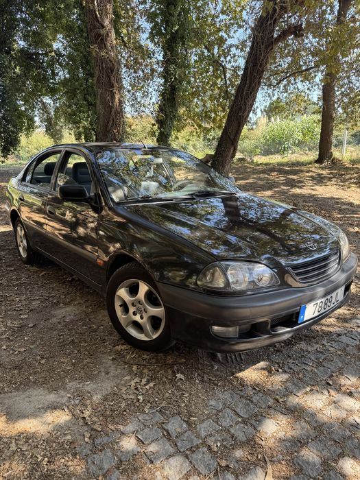 Toyota Avensis 1.6 Gasolina (1999) – Excelente estado! Negociavel