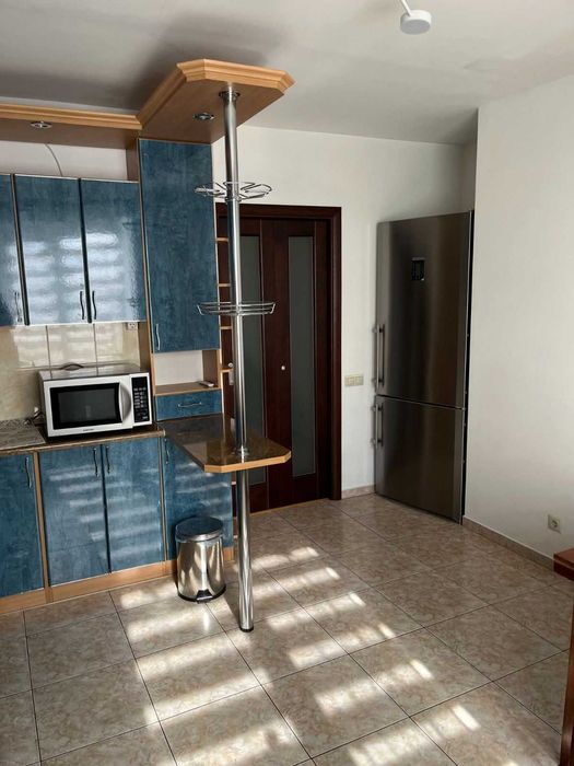 Оренда. вул. Скрипника (Гориня). Сихів. Гарний Ремонт. Паркомісце.