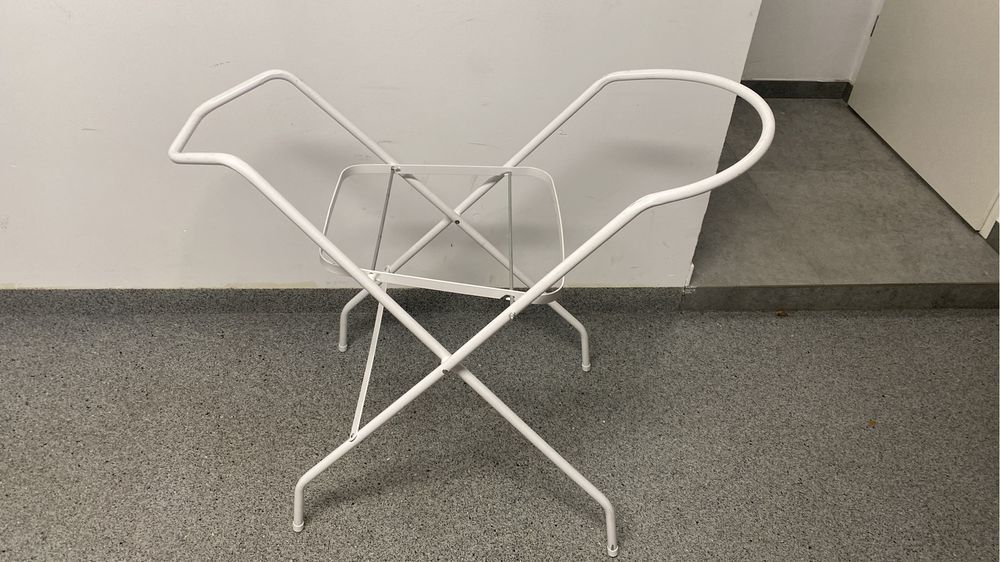 Stojak na wanienkę – stabilny, metalowy, biały