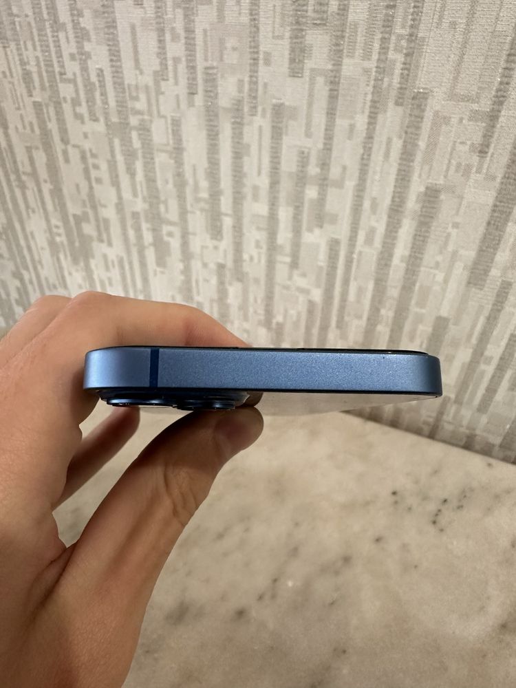 iPhone 13 128gb blue Neverlock