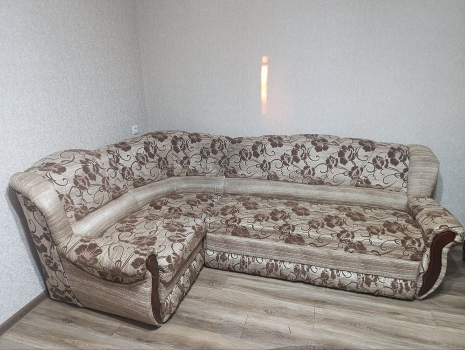 Продам диван стан відмінний.