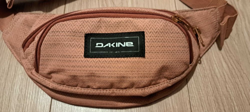 Nerka Saszetka Dakine Hip Pack