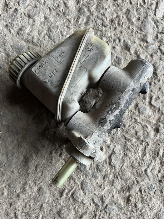 Главний тормозний опель кадет