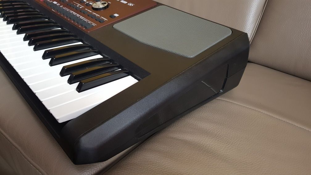 Korg pa700 z gwarancją