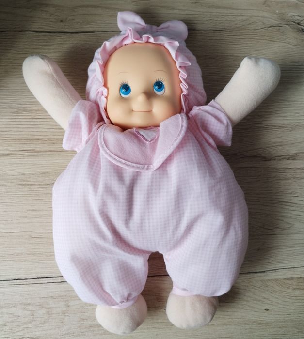 Urocza lalka bobas przytulanka vintage w różowym ubranku