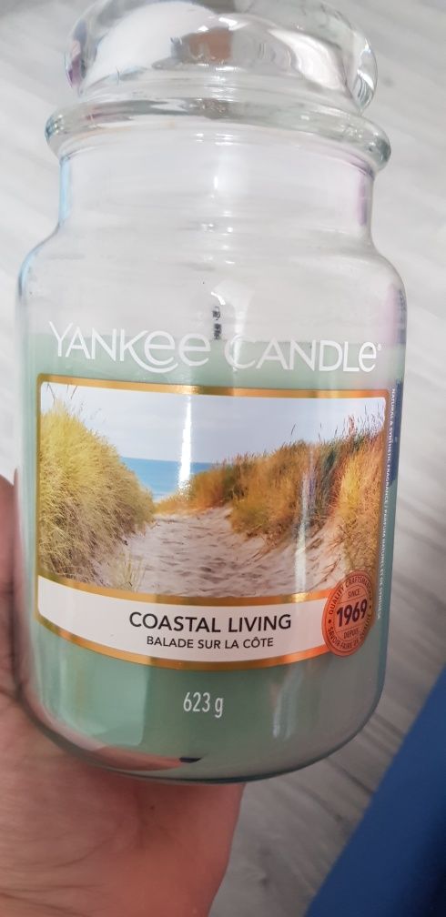 Yankee Candle Coastal Living