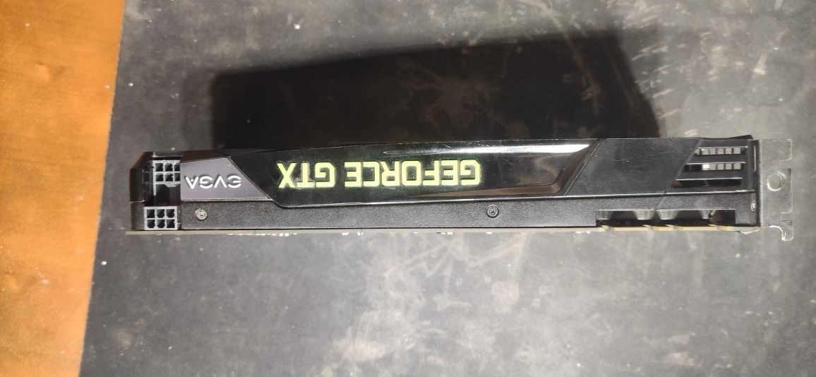 Продам видеокарту gtx 680 1,5 гига gddr5