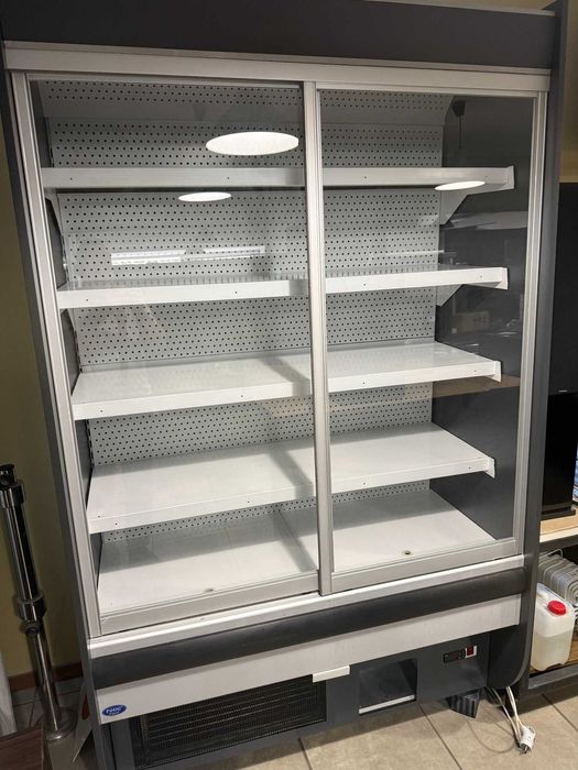 Двері купе до холодильних гірок, регалів. Виготовлення дверей