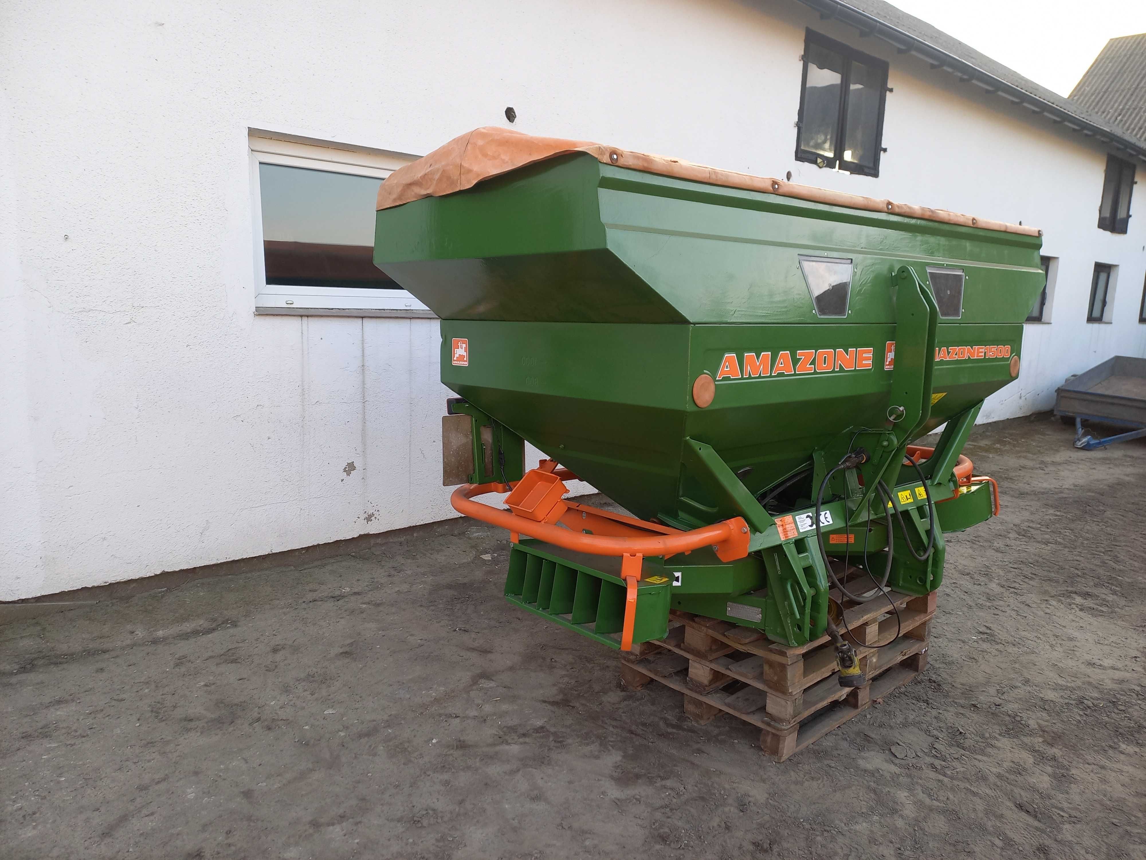 Rozsiewacz Amazone ZA-M Max 1500 L3000