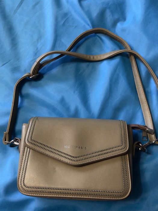 Бежевий клатч сумка