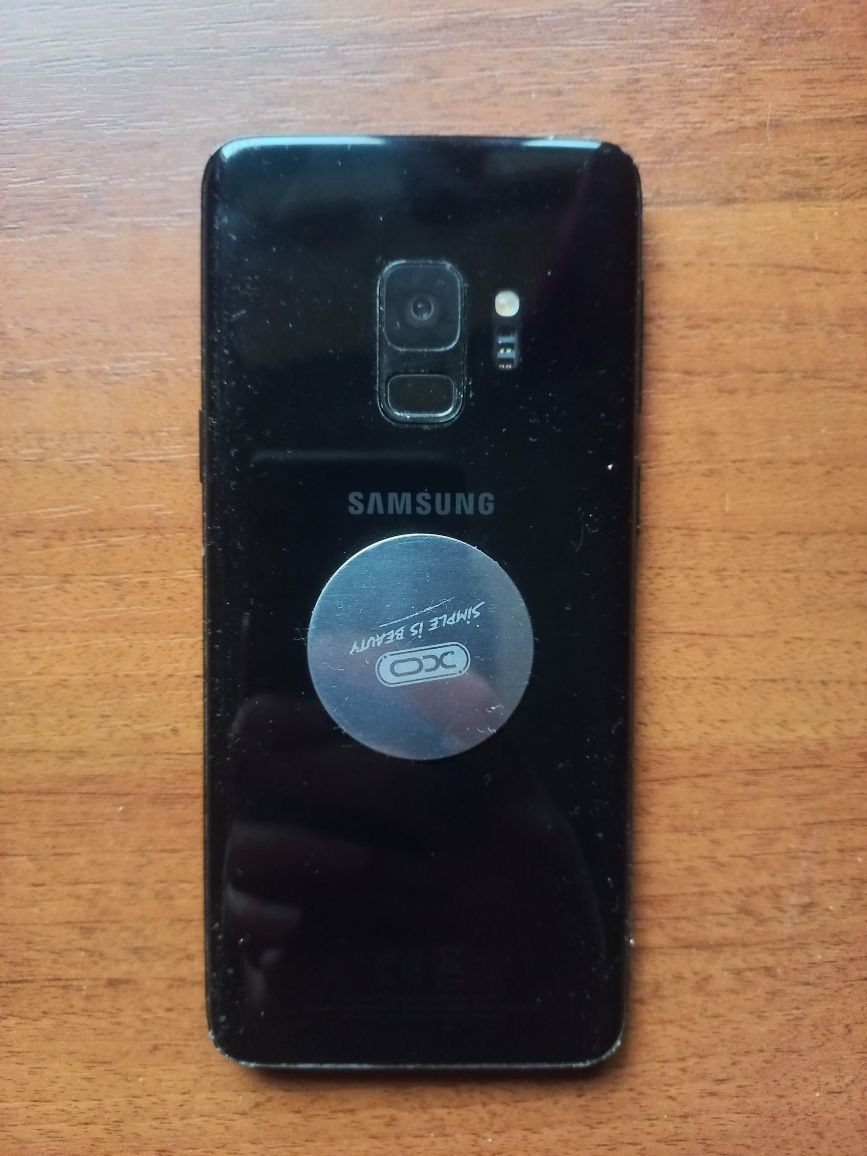 Samsung s9 треснутый