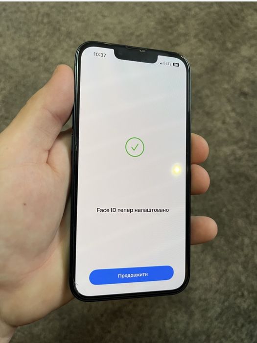 Продам Айфон 13 на 128гб