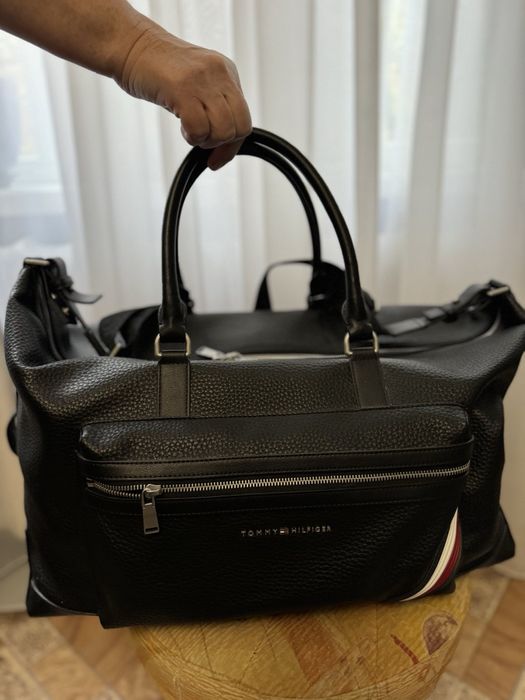 Сумка дорожная  TOMMY HILFIGER нов