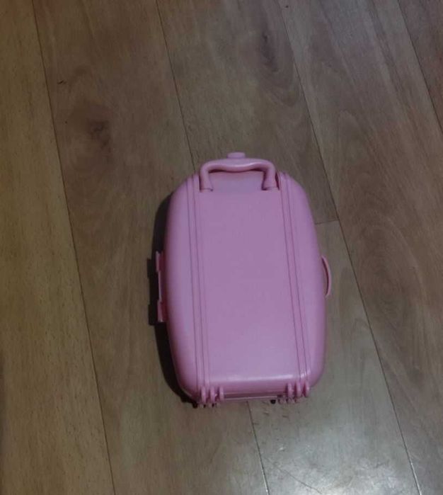 Іграшковий чемодан для ляльки Barbie