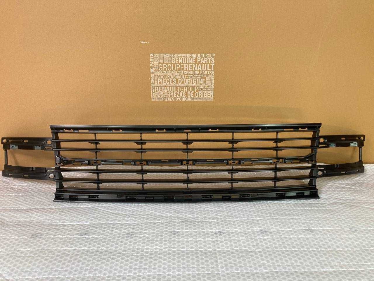 Решітка переднього бампера Renault Scenic 3 622549048R Оригінальна
