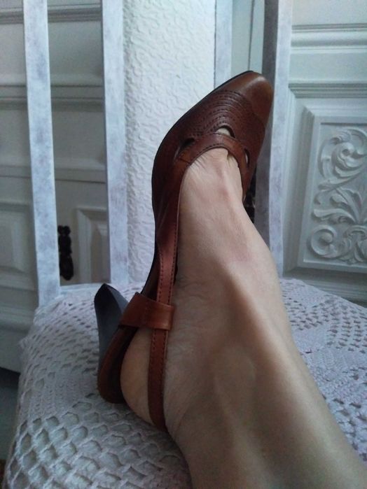 Skórzane sandały damskie na obcasie buty letnie czółenka rozmiar 37