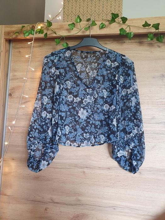 Czarna koszula w niebieskie kwiaty sinsay damska XXS 32 XS 34