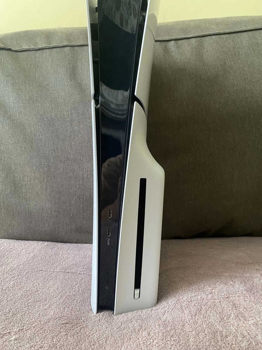 Ps 5 slim + 2 pady