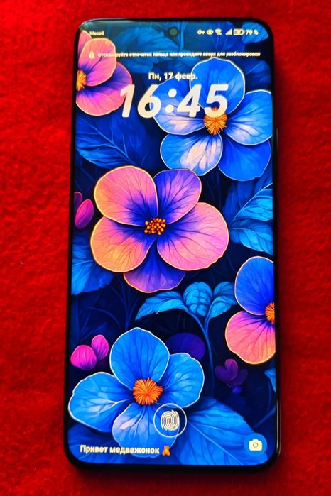 Смартфон honor 90. Памяти 12-256 гб.Камера 200мп.
