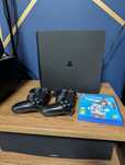 PS4 slim, 1 TB, dwa oryginalne pady
