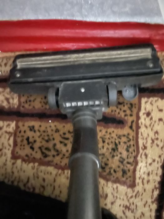 Пилосос Б/У повністю справний