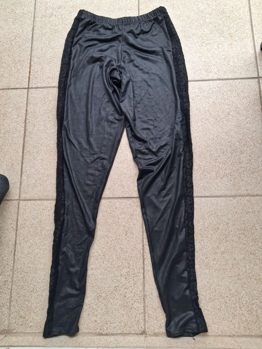 Legginsy czarne koronka z boku roz.S
