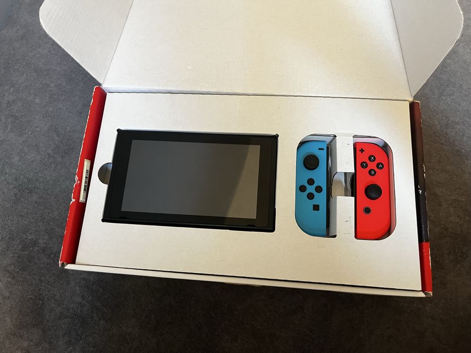 Konsola nintendo switch pelny zestaw