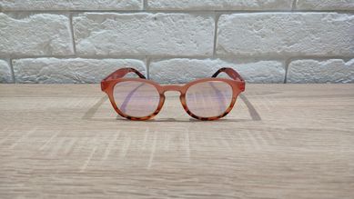 HIT Solidne okulary przeciwsłoneczne korekcyjne plusy +1.50 z etui