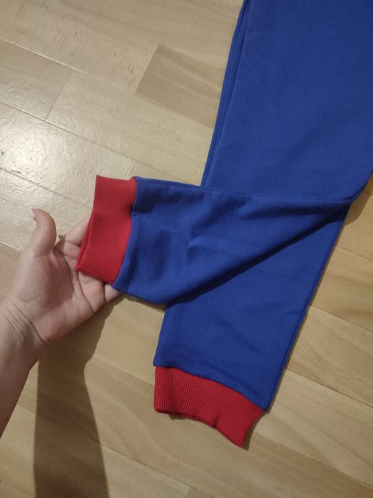 Продам спортивные штаны весна -осень для мальчика новая р 134-140