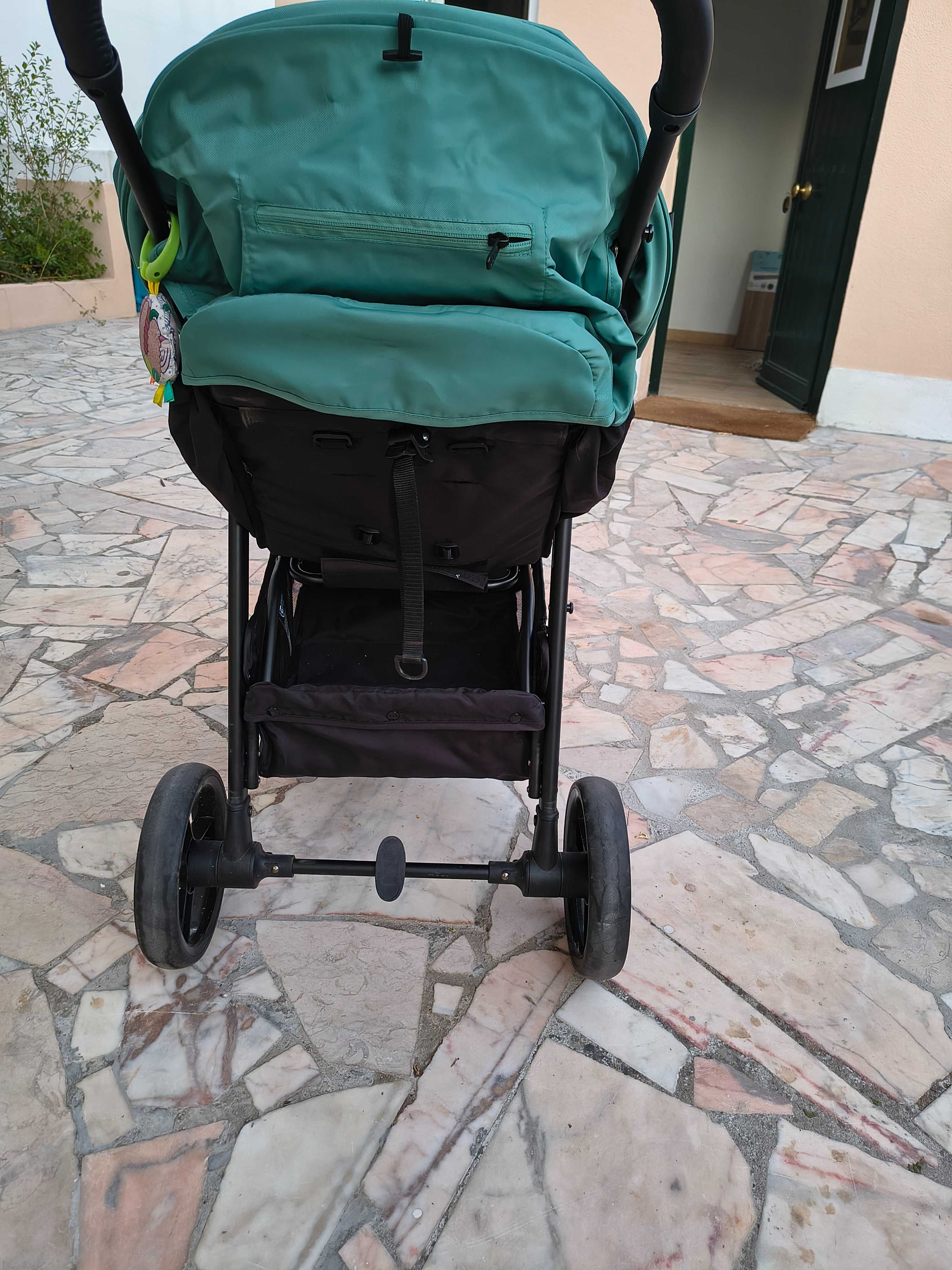 Carrinho de passeio Kinderkraft verde