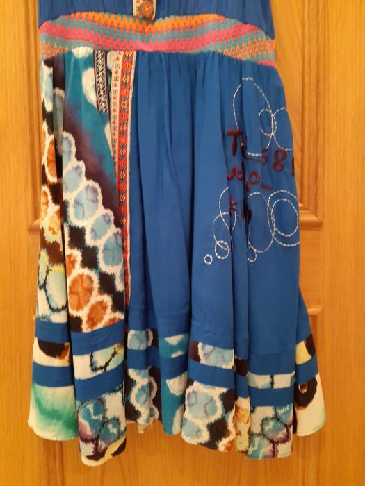 Vendo vestido NOVO 100% algodão tipo Desigual-N°38