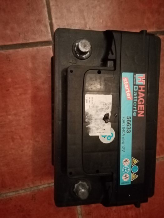 Bateria de carro 70 Ah e 640A