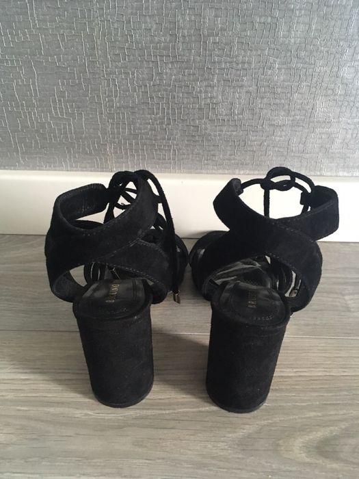 Sandálias Bruno Premi 35 pretas novas portes gratis