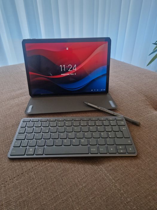 Tablet Lenovo +pen+teclado
