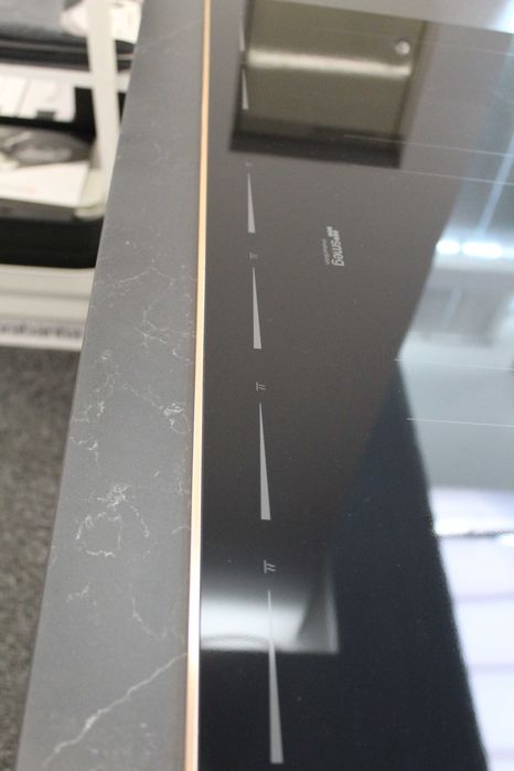 Płyta indukcyjna Smeg SIM6864R, linia Dolce Stil Novo Ekspozycja/nowa