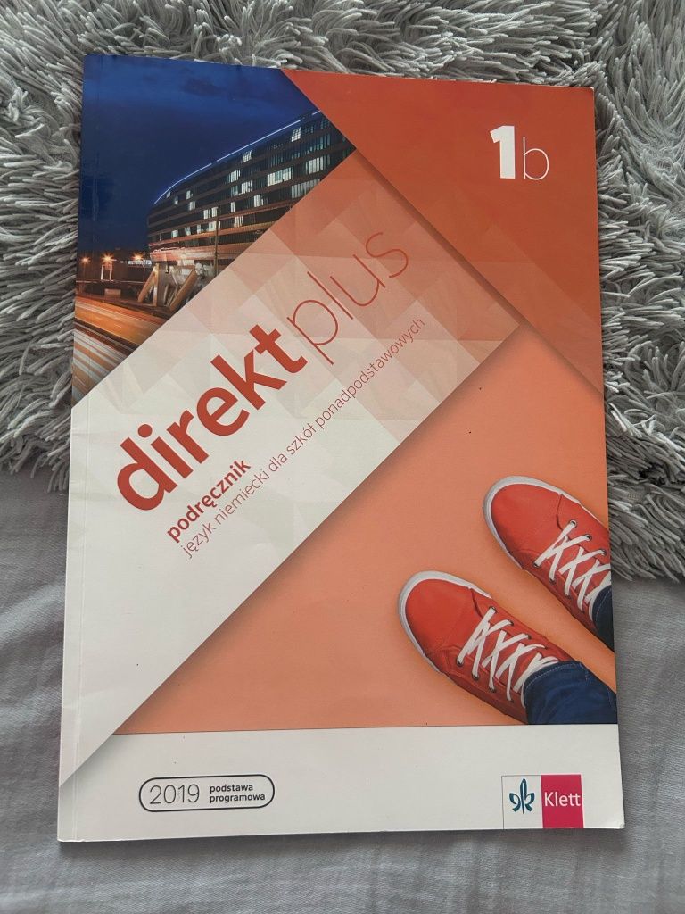 Direct plus 1b, książka do 2 klasy liceum
