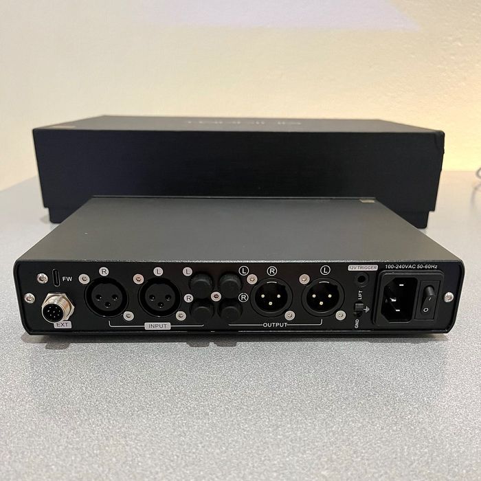 Topping A90 Discrete - Hi-Fi підсилювач для навушників/преамп акустики