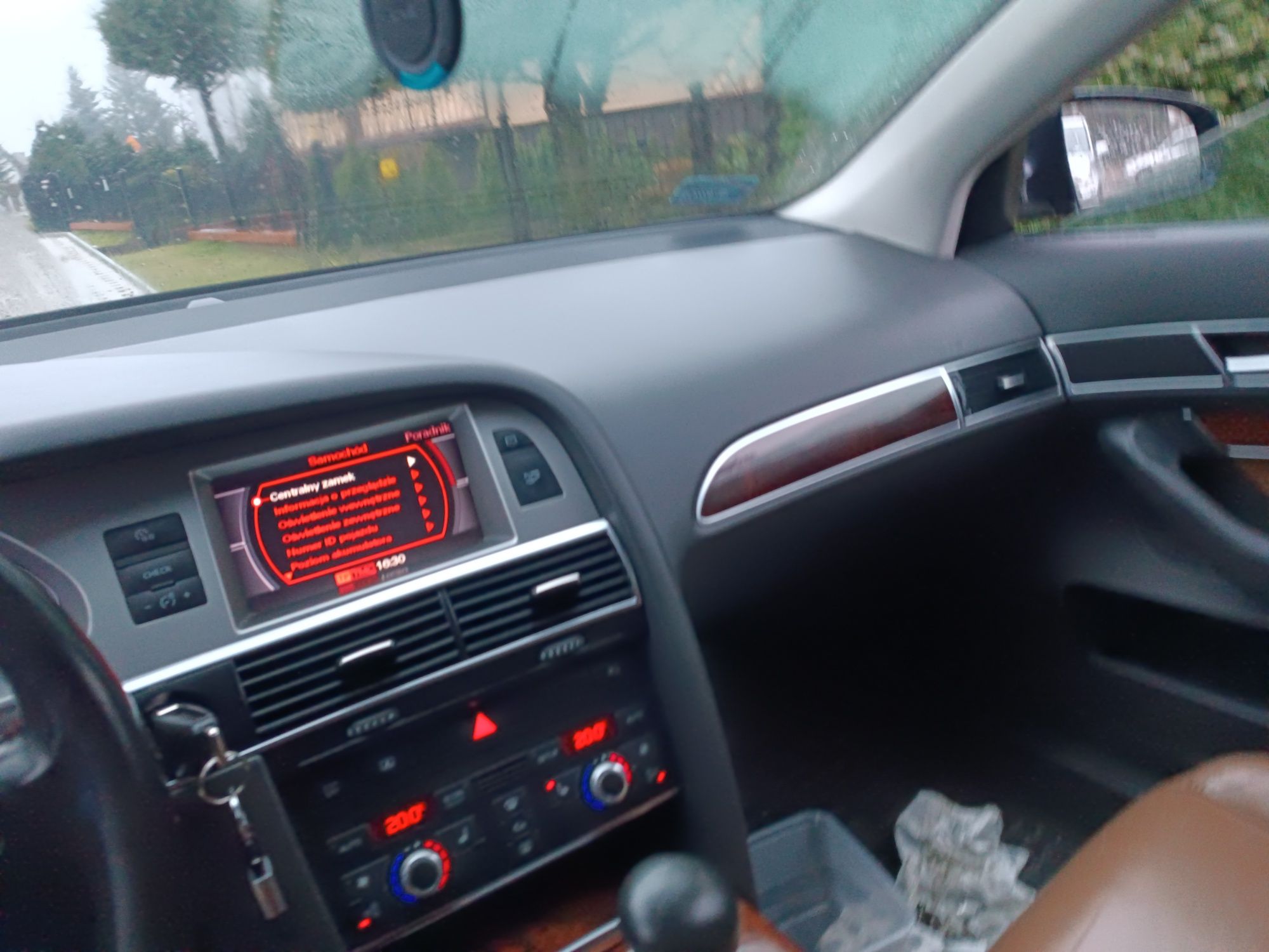 Audi A6 C6 wnętrze skóry fotele skórzane boczki brązowe rude