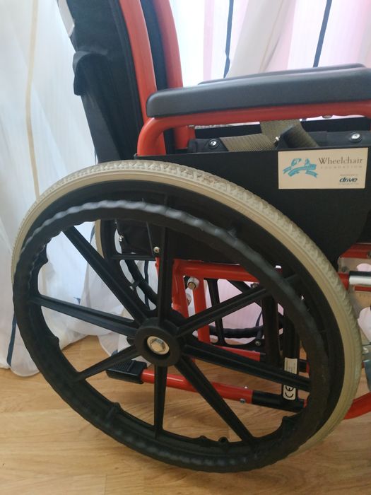 Коляска кресло инвалидное складывается для детей/подростков
