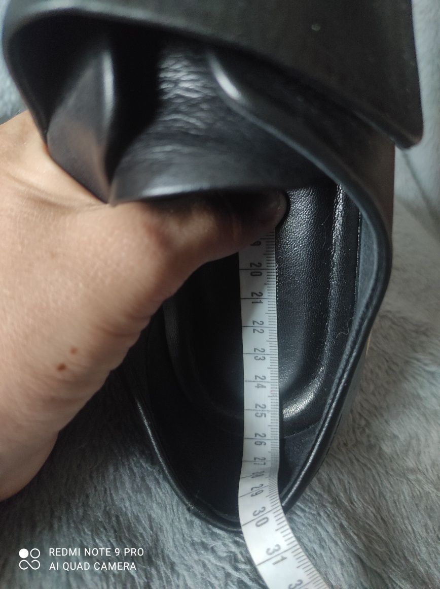 Vagabond стильные кожаные туфли 39р (25,5см) в отличном состоянии