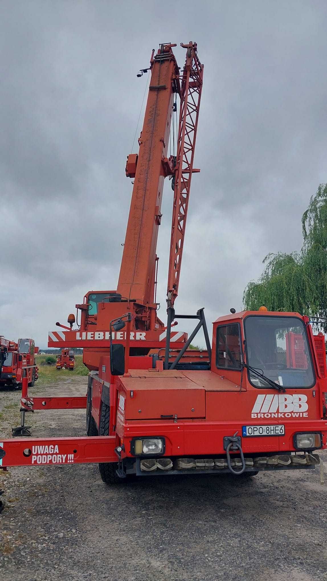 Dźwig, Żuraw samojezdny Liebherr LTM 1025